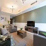 Luxe Apartments Near Dubai Mall Burj Khalifa Pool Gym Parking
