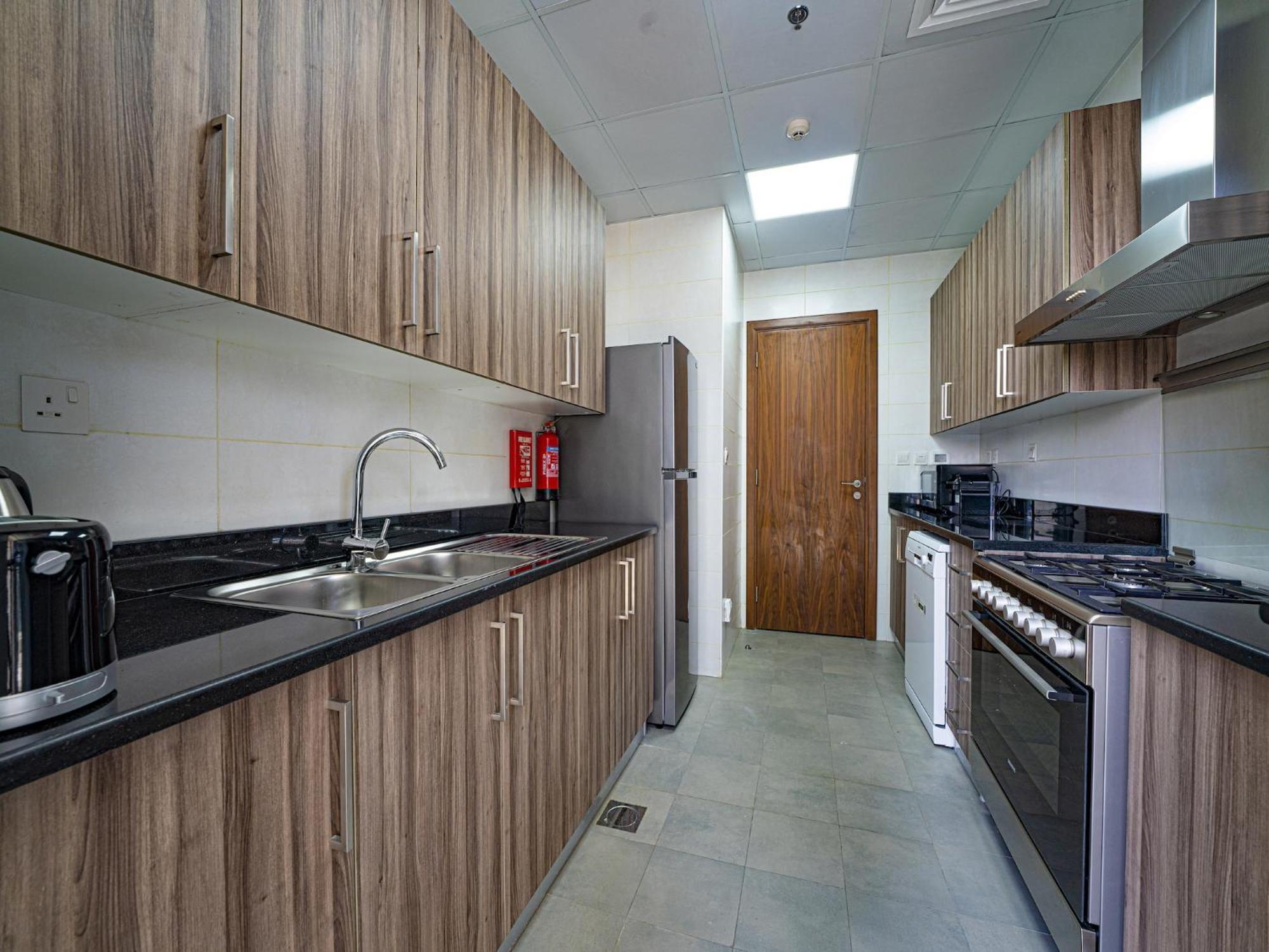 Apartment Luxe Near Mall Burj Khalifa Pool Gym Parking