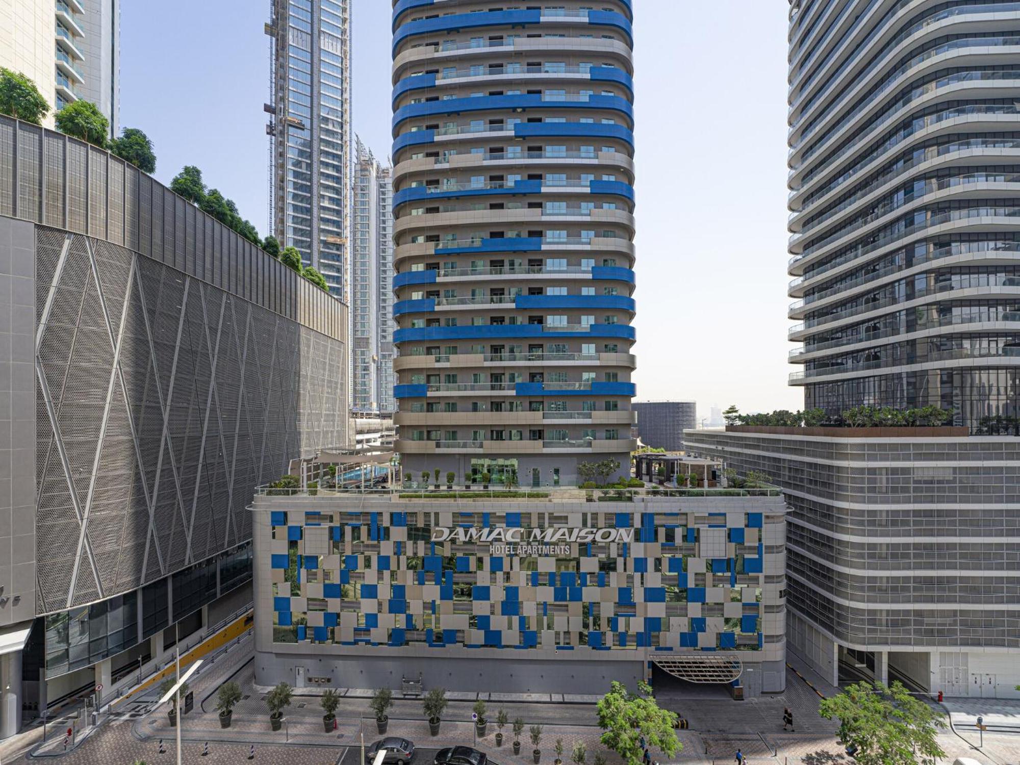 Apartment Luxe Near Mall Burj Khalifa Pool Gym Parking