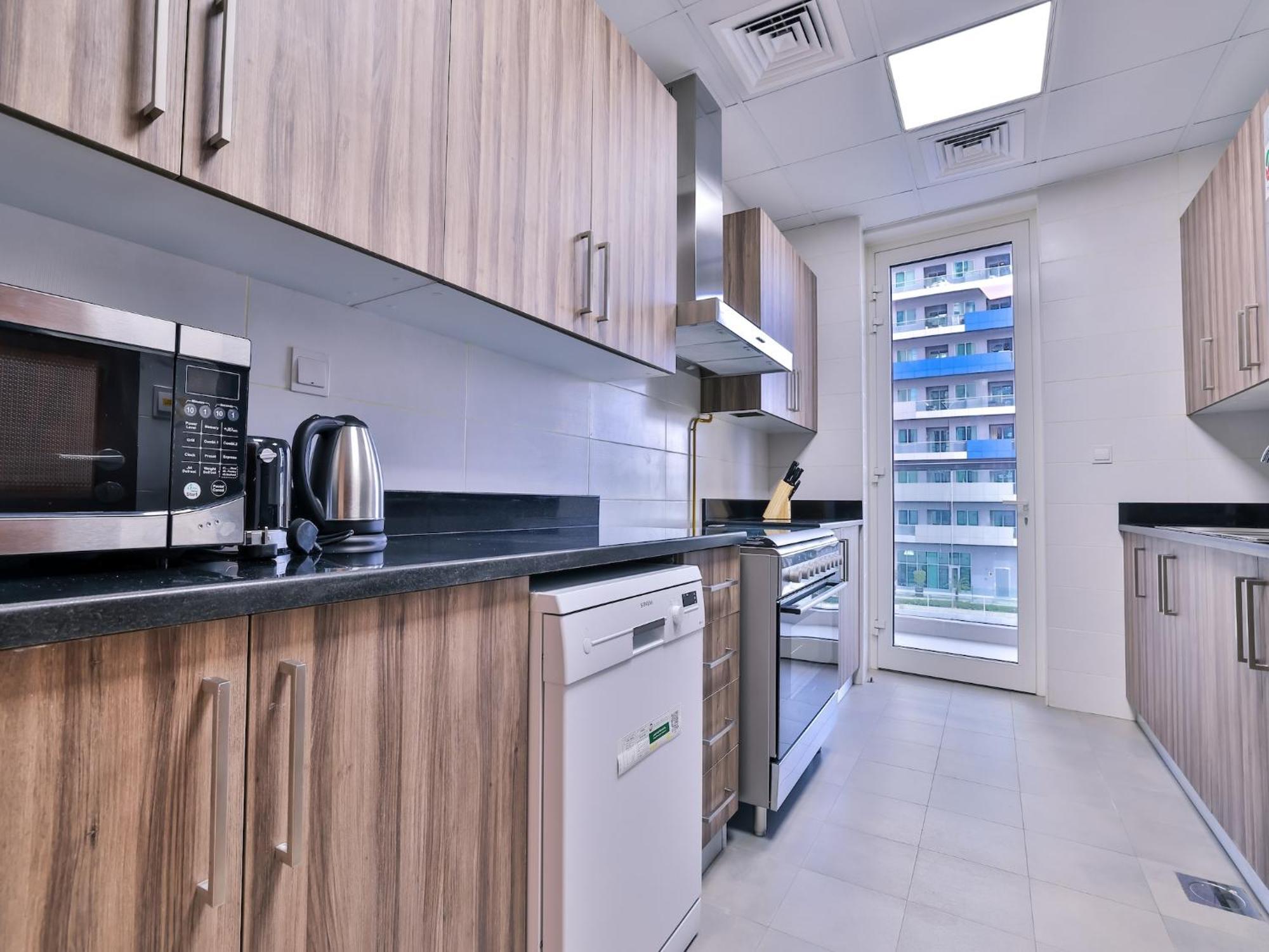 Apartment Luxe Near Mall Burj Khalifa Pool Gym Parking